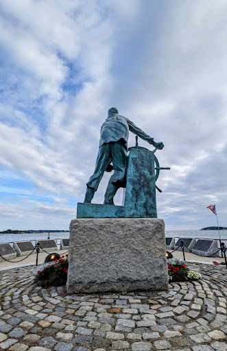 The Fishermen's Memorial - Thumbnail