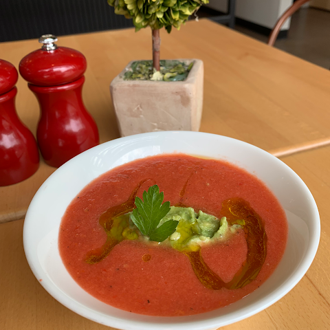 Raglin Market by null