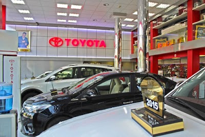 Photos of Elahi Toyota