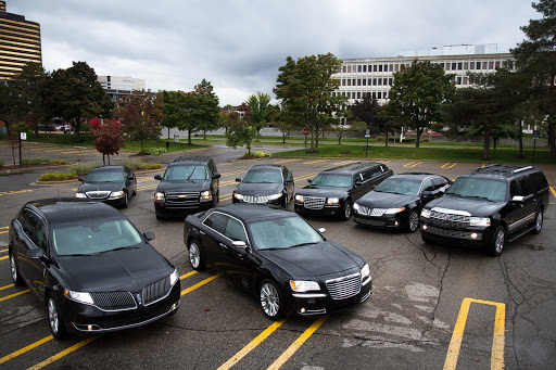 Mahwah Taxi & Limo Service Logo