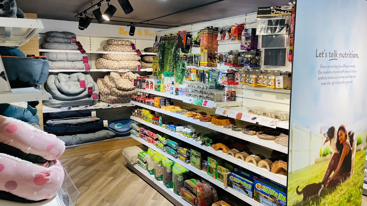 Pets Corner Slough interior