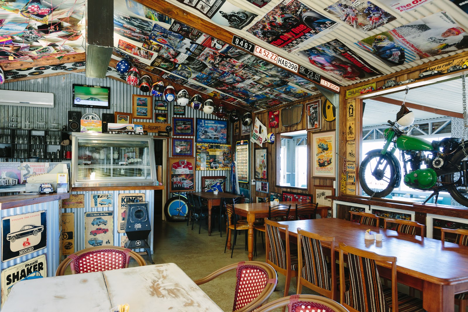 Pitstop Cafe — photo 1
