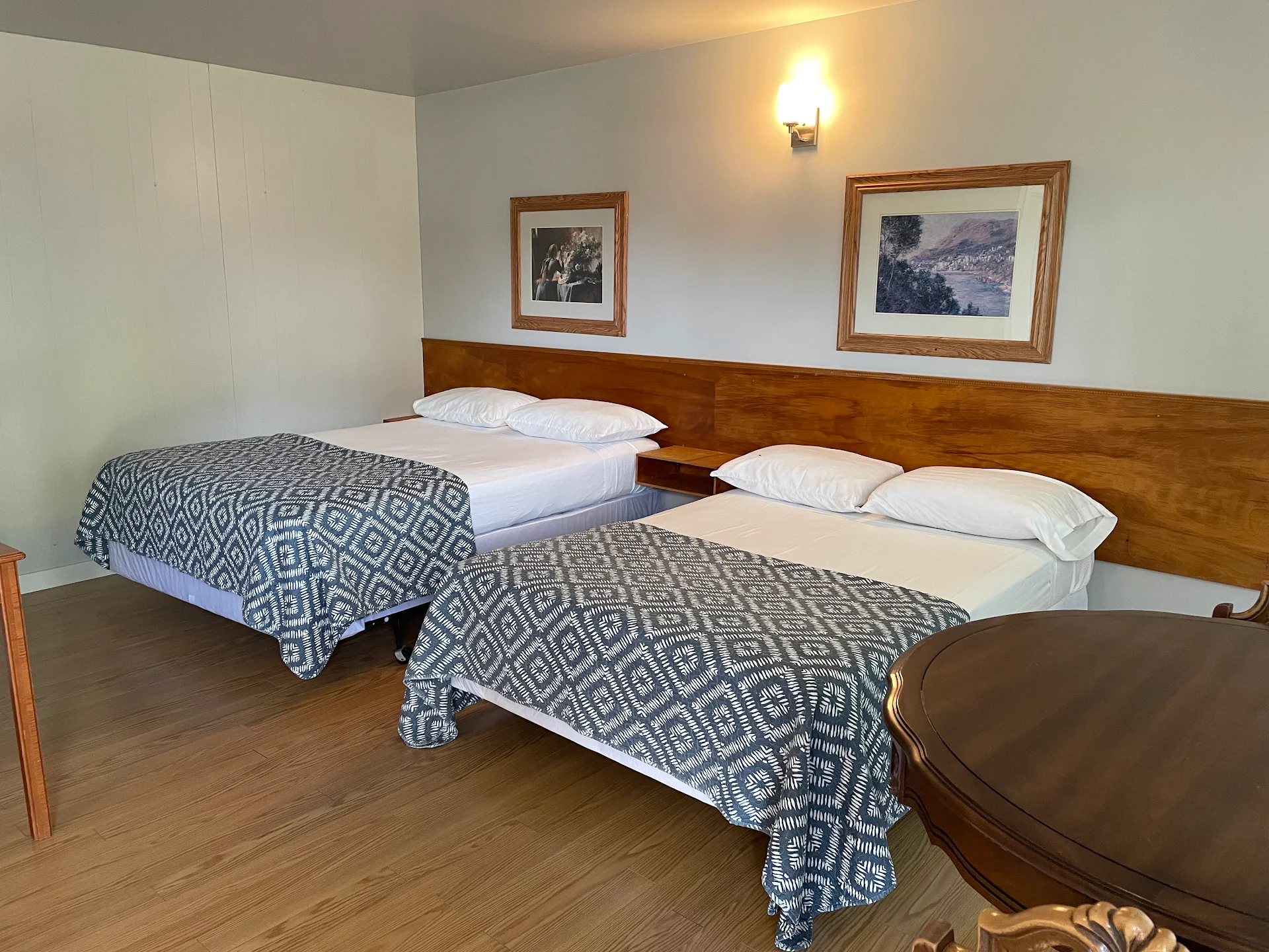 Pineview Motel