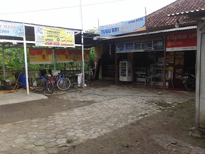 Electronics Store