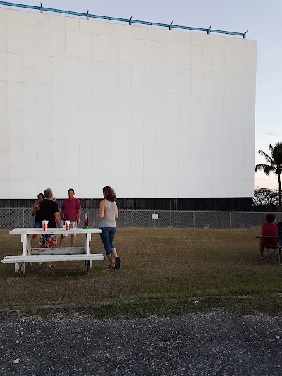 Photos of Globe Drive-In