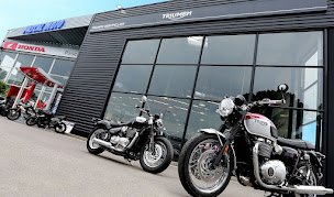 Photo n°1 de Easy Renter | Location Moto & Scooter - Honda & Triumph Montpellier à Montpellier (Agence de location de motos)