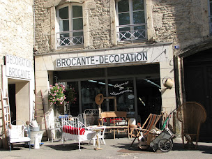 Photo n°18 de Brocante et Décoration Mibroc-Mideco à Ornans (Magasin de meubles)