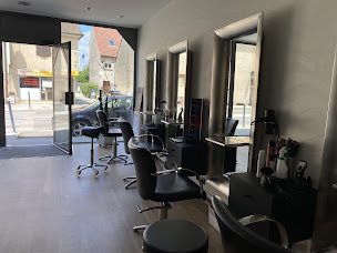 Photo n°1 de 4in coiffure à Genlis (Salon de coiffure)