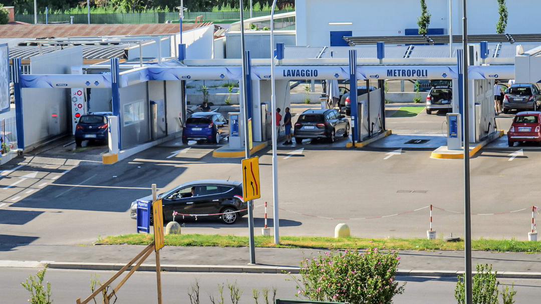 Autolavaggio METROPOLI 🚗💦 - Autolavaggio