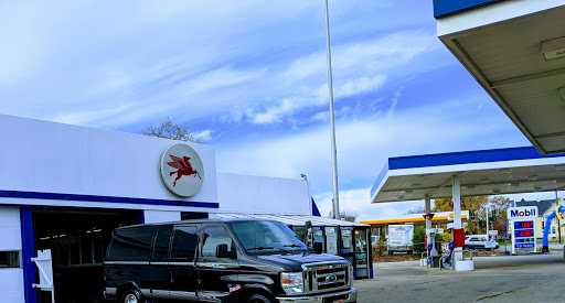 Paul & Bill's Car Wash - Thumbnail