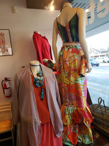 The Retreat Boutique - Thumbnail