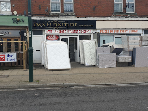 D & S Furniture - Southampton