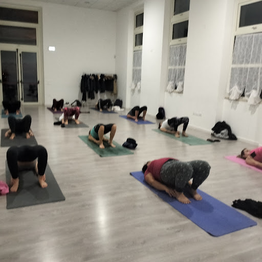 Ginnastica metodo Power Yoga e Pilates - Thumbnail