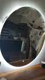 Photo n°2 de M'J Studio By Mel & Jim Coiffure à Saint-Cyr-sur-Menthon (Barbier)