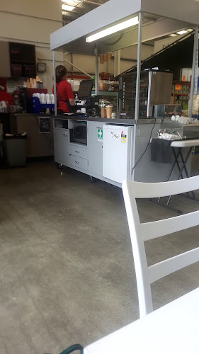 Bunnings Warehouse Porirua