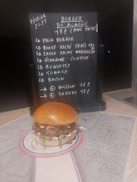 Photo n°13 de NJ family burger / food truck à Compiègne (Restauration rapide)