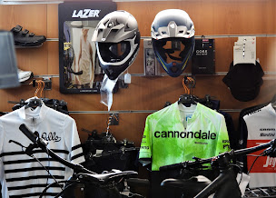 Photo n°27 de Cycles 20 SARL à Bastia (Magasin de réparation de vélos)