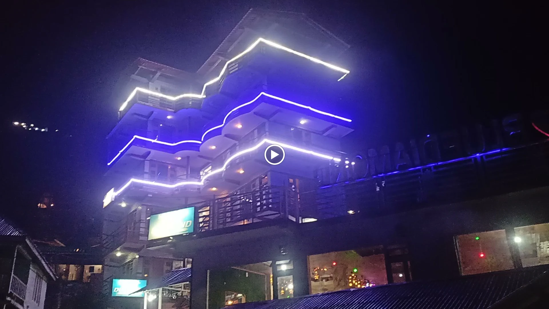 Hotel Blue Diamond Tosh