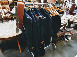 Photo n°24 de Antiquites Brocante Vestiges à Serves-sur-Rhône (Magasin d'antiquités)