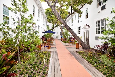 Photos of Tradewinds Apartment Hotel