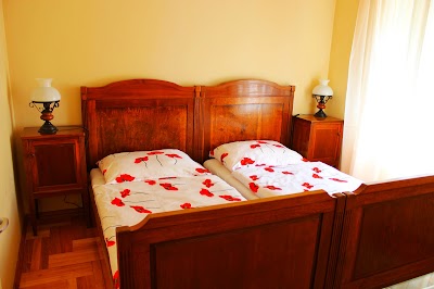 Photos of Korona Sz&aacute;ll&oacute;