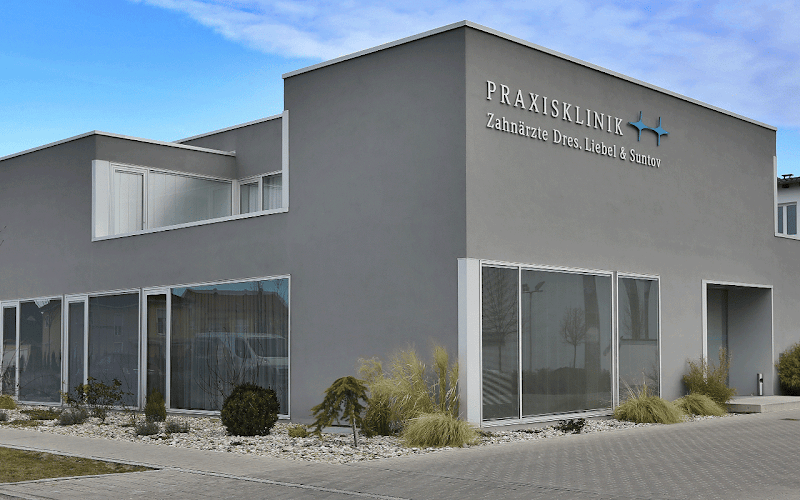 Praxisklinik Zahnärzte Dres. Liebel und Suntov photo