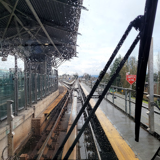 Lougheed skytrain station - Thumbnail