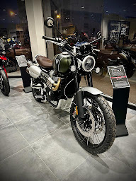 Photo n°23 de TRIUMPH - (Id) FRANCE - LIVRY-GARGAN | Concessionnaire MOTO à Livry-Gargan (Concessionnaire de motos d'occasion)