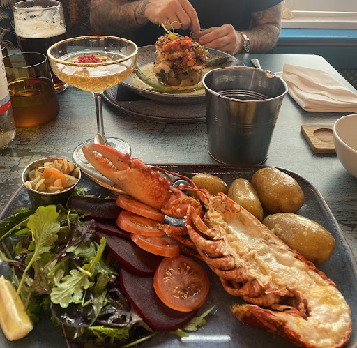 Wells Crab House Seafood Restaurant - Thumbnail