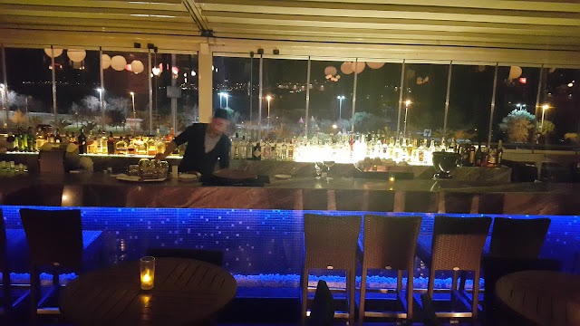 Mirror Restaurant & Bar