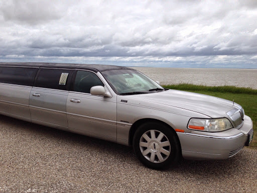 Rainbow Limousine Winnipeg - Thumbnail