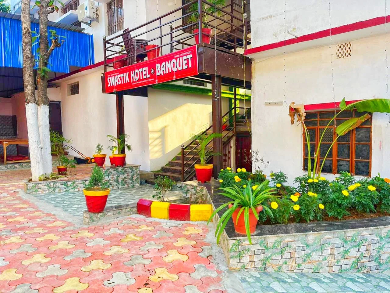 Swastik Hotel And Banquet