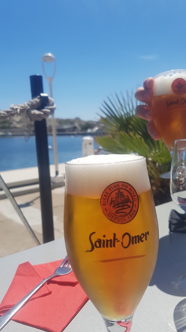 Restaurant glacier LE COMMODORE