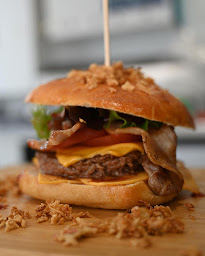 Photo n°16 de Bouche B Foodtruck à La Londe-les-Maures (Restaurant de hamburgers)