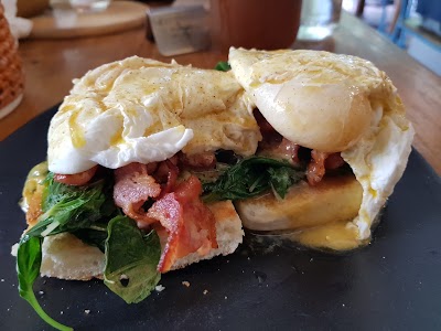 Photos of Sister Srey Caf&eacute;