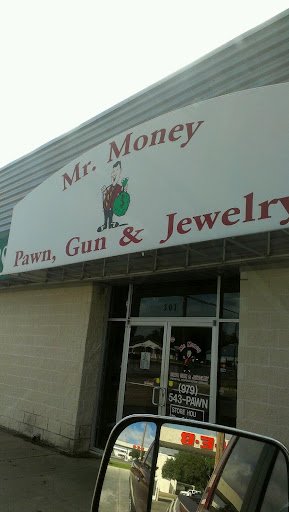 Mr. Money Pawn Gun & Jewelry Logo