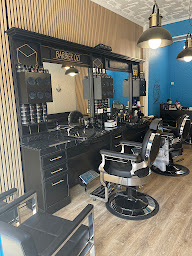 Photo n°22 de Barbier Coiffeur ozi à Orléans (Salon de coiffure)