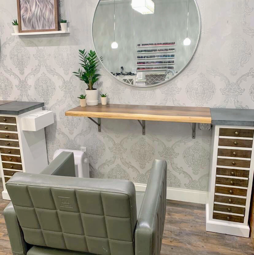 Polished Beautique Beauty Bar - Thumbnail