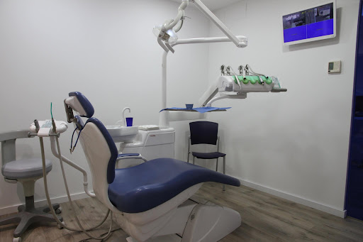 Dental Clinic Cairo Franch | Dentists Barberà del Vallès - Thumbnail