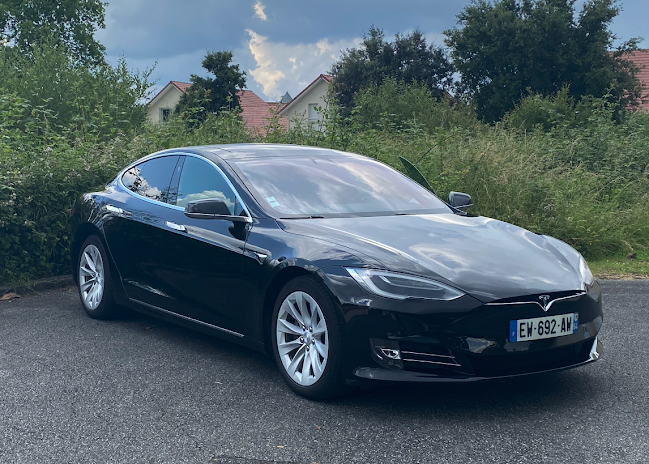 Taxi Pau Christian - Tesla S - Indépendant