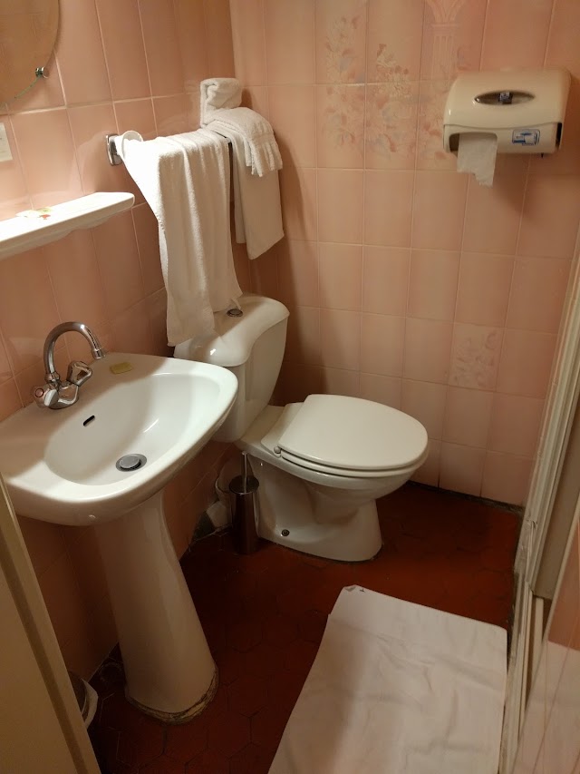 Logis Hôtel Grand Hôtel Bain