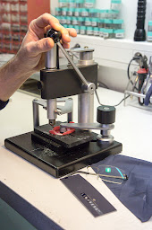 Photo n°12 de François Lachal Opticien à Périgueux (Fournisseur de matériel audiovisuel)