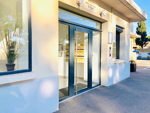 Photo n°3 de Clinique Dentaire des Pins Docteurs Françoise et Thomas PICARD à Fos-sur-Mer (Parodontiste)