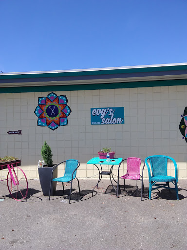 Evy's Salon - Visual