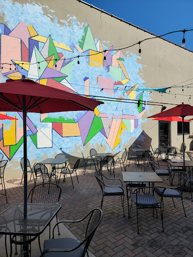 Dooley's - Visual