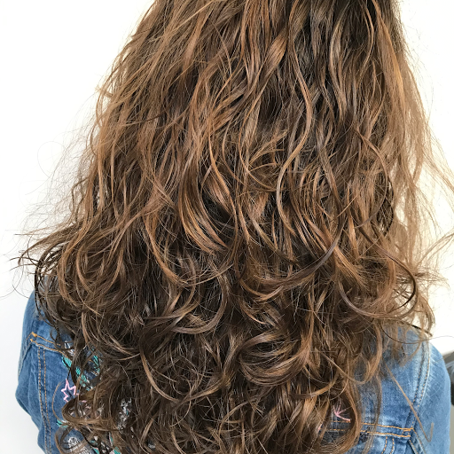 Mooi bij haar kapper / haarstylist Gallery - Netherlands