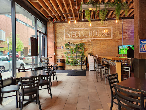 Social House Kitchen and Bar - Thumbnail