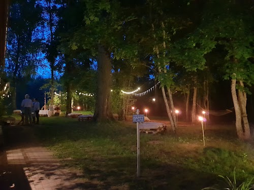 Straupnieki, Viesu nams