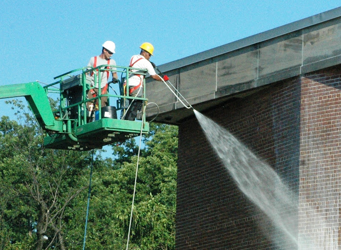 PowerWashCompany.com Pressure Washing, Soft Washing & Gutter Cleaning