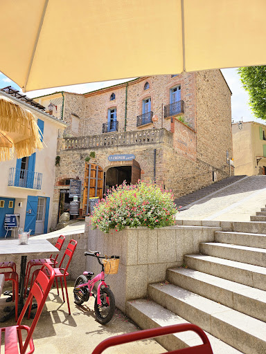 Photo 3 - Albera Burger